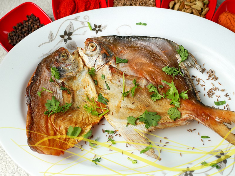 Fresh Silver Pomfret Dried Fish.